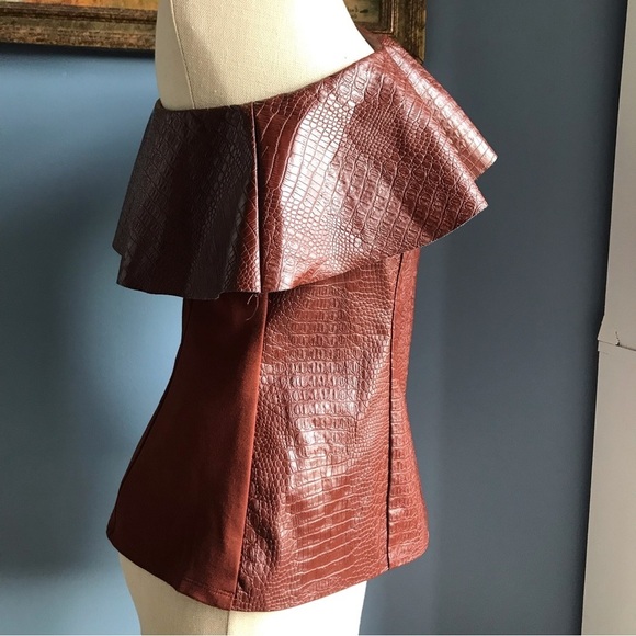 INC International Concepts brown faux croc embossed leather one shoulder top M - Picture 3 of 10